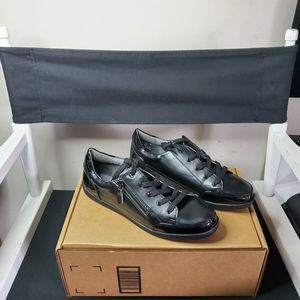 SOFT STYLE Womens Fairfax Flat Size 8.5 XXW Black